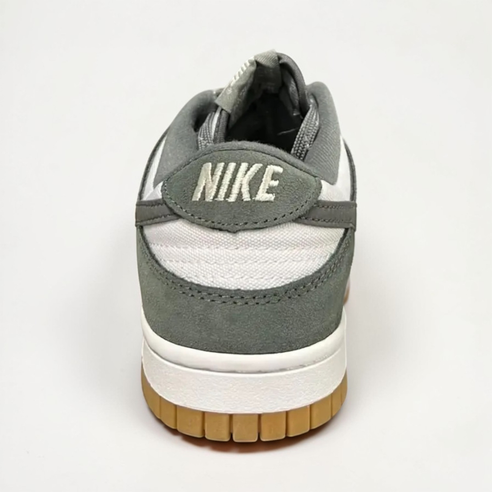 Nike SB Dunk Low • Navy Gray