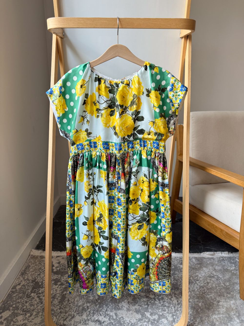 Шелковое платье Dolce&Gabbana, 152