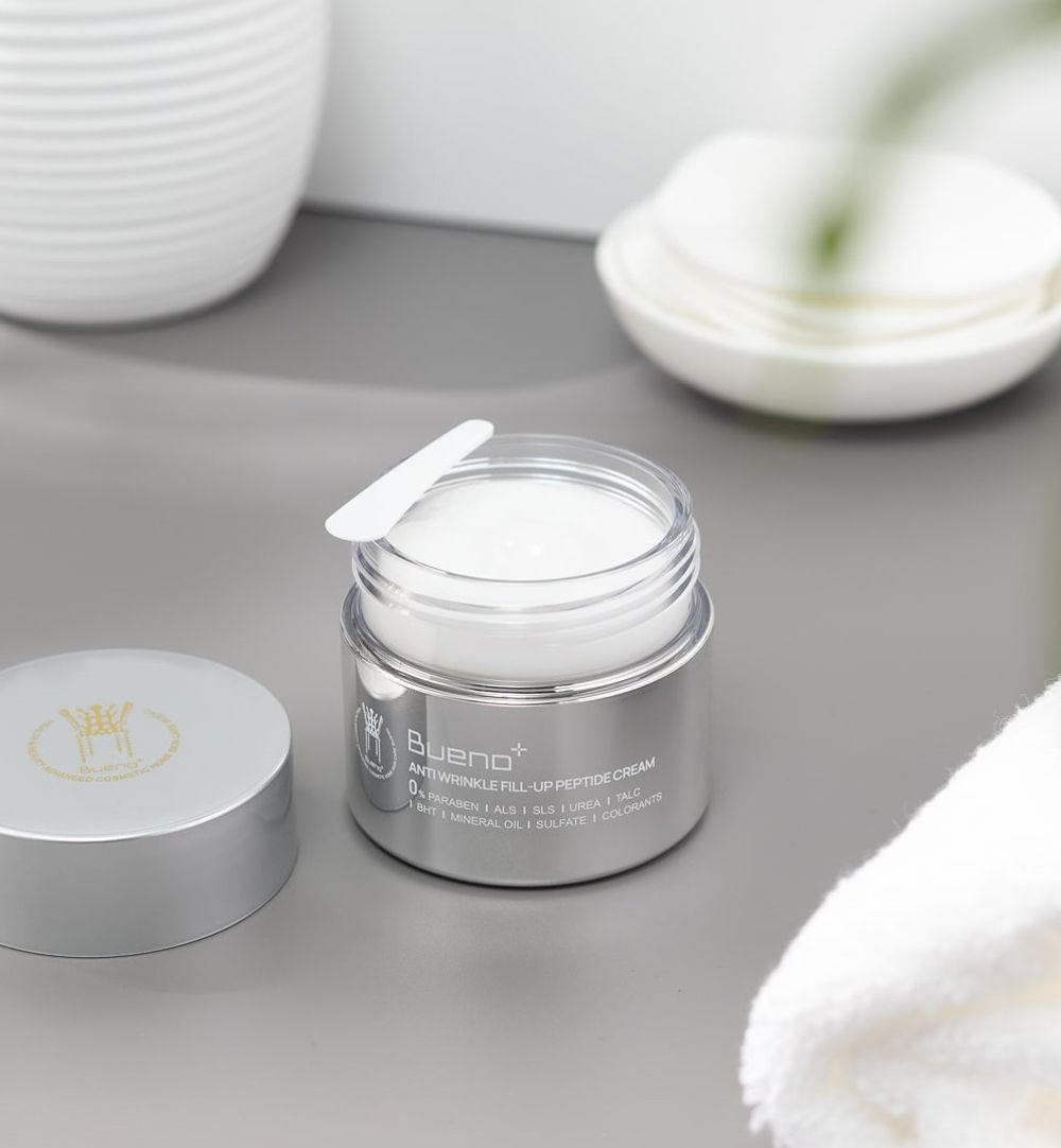 Пептидный крем против морщин с черным трюфелем Bueno Anti-Wrinkle Fill Up Peptide Cream 80 мл.