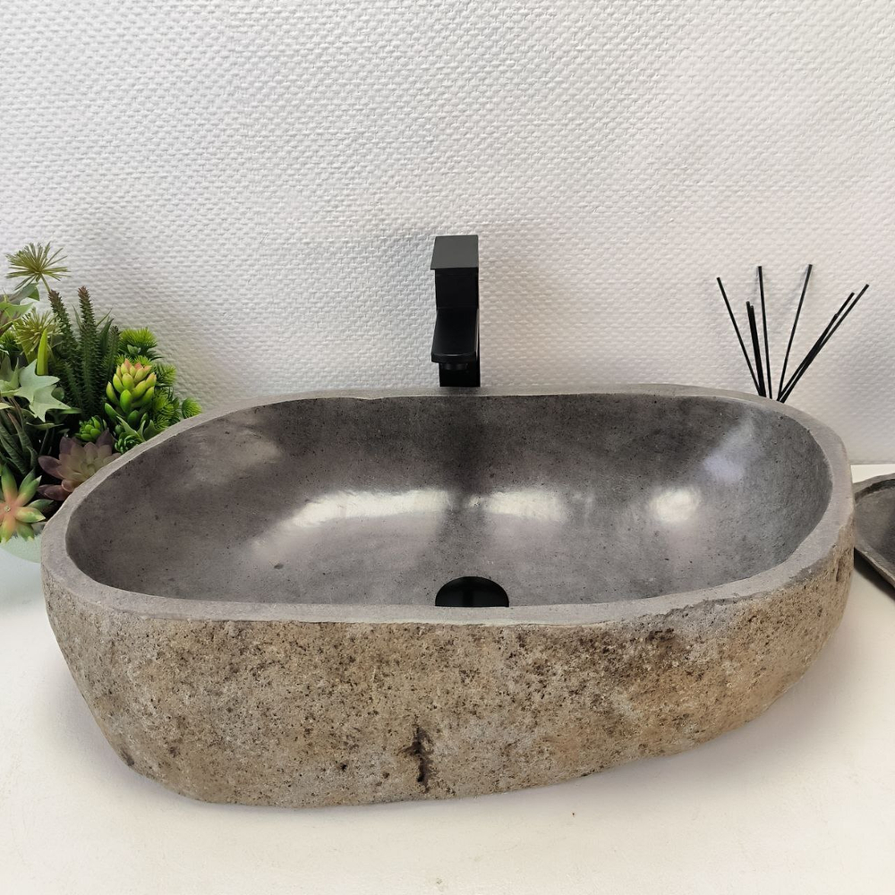 Раковина из речного камня RS63609 (65*36*16) 0124
