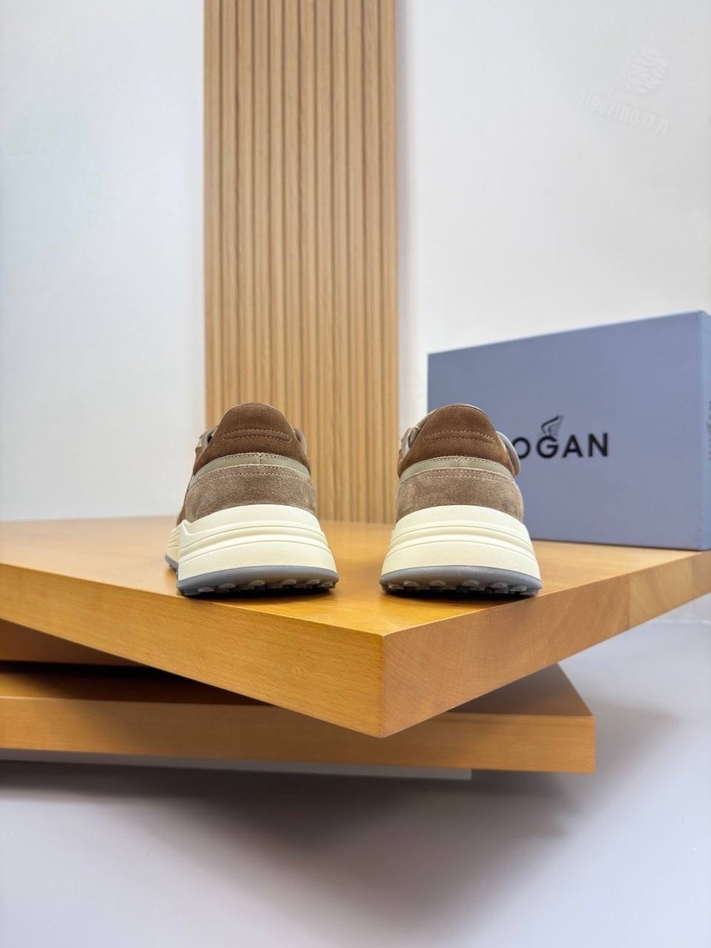 Кроссовки Hogan