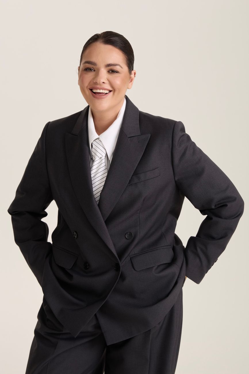 Жакет двубортный, темно-серый