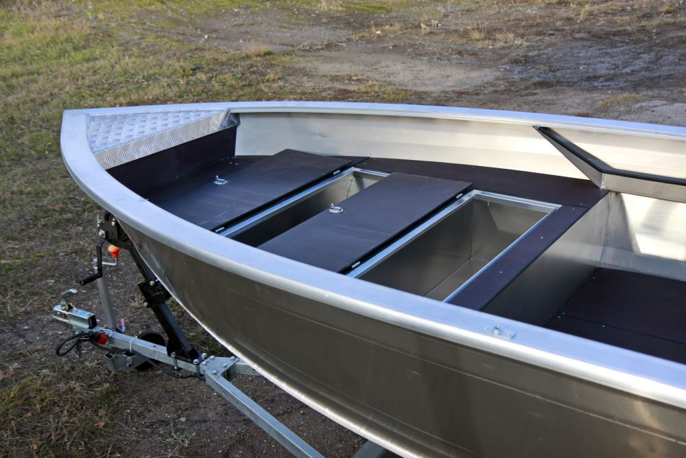 Алюминиевая лодка BESTER 420