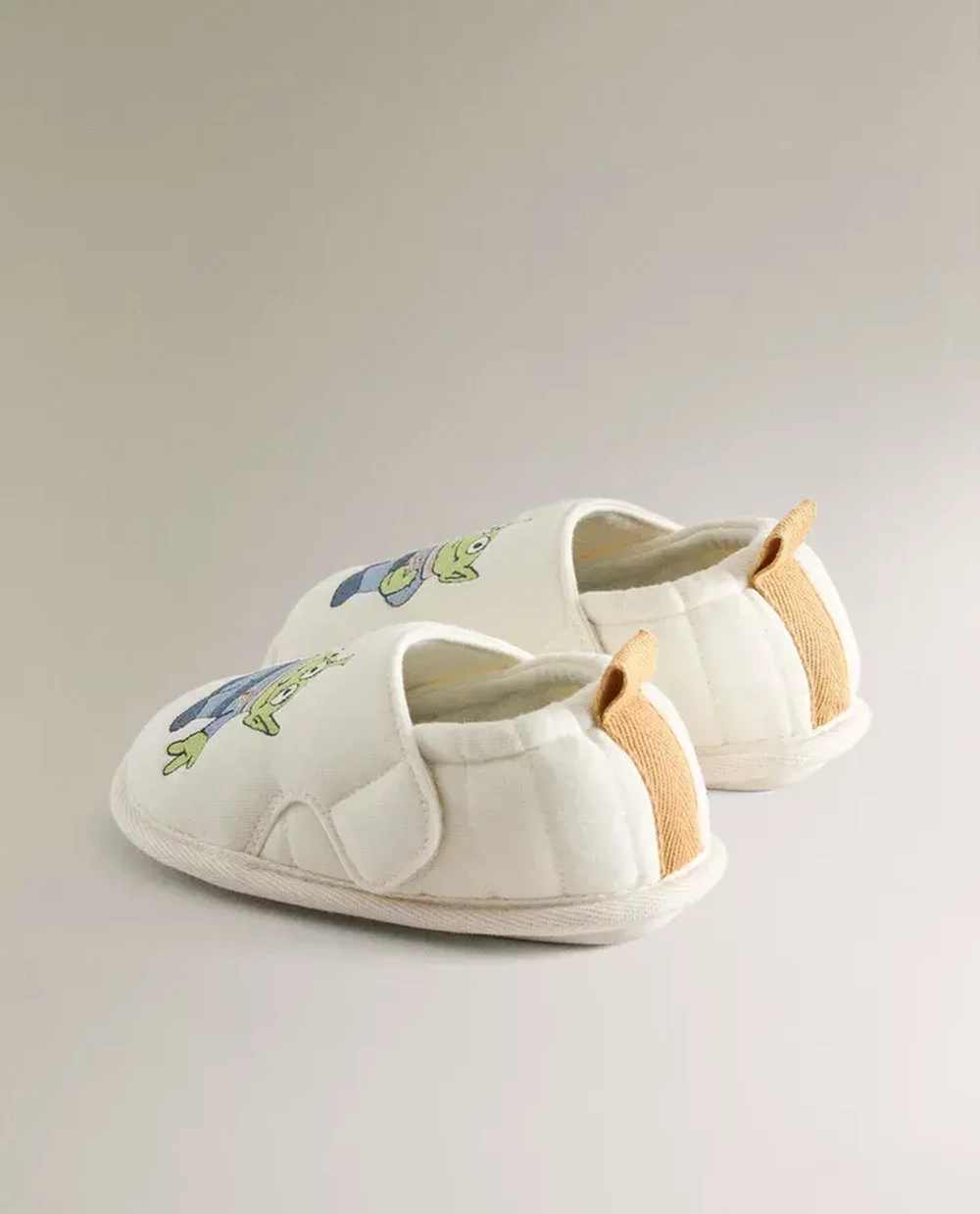 ZARA HOME ДЕТСКИЕ ТАПОЧКИ TOY STORY ©DISNEY, ЭКРЮ
