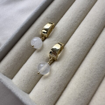 «Лунный контур» — серьги-кольца с адуляром