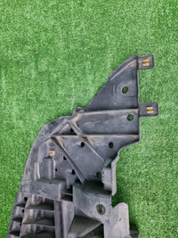 Пыльник переднего бампера Lexus NX 1 (2014-2021)