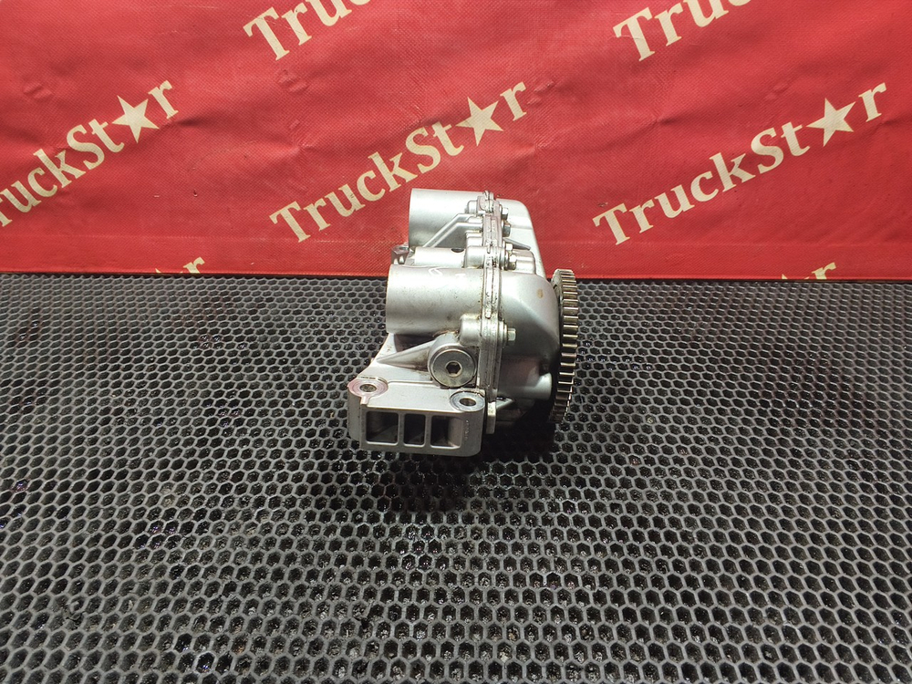 Насос масляный 2020г