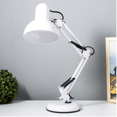 Лампа настольная 810 "Деко, белая" E27 40W RISALUX