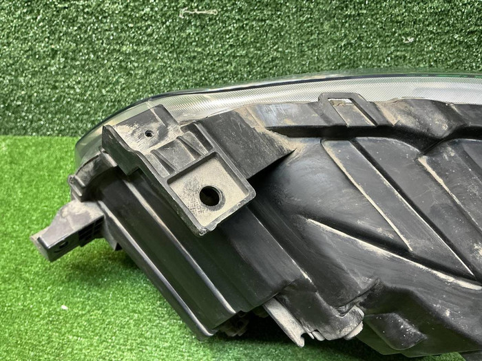 Фара правая Foton Toano (2023-н.в.) галоген