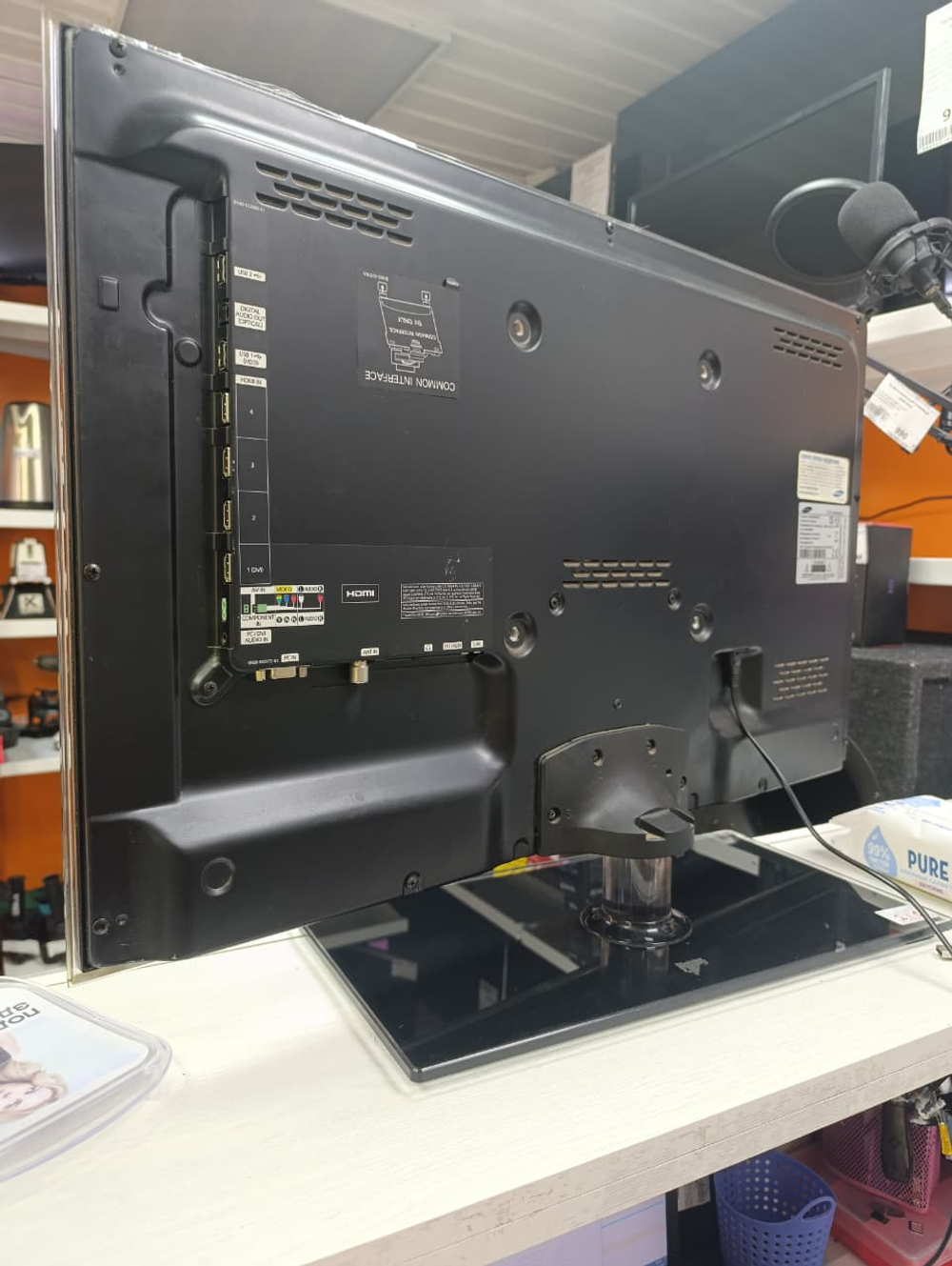 Телевизор Samsung UE32D5000 LED