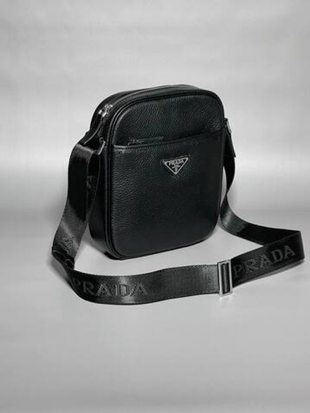 Сумка Prada