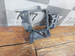 Кронштейн ПТФ правый Lexus RX 4 15-19 Б/У Оригинал 5212548091