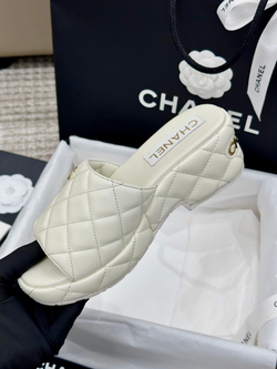 Chanel Slides