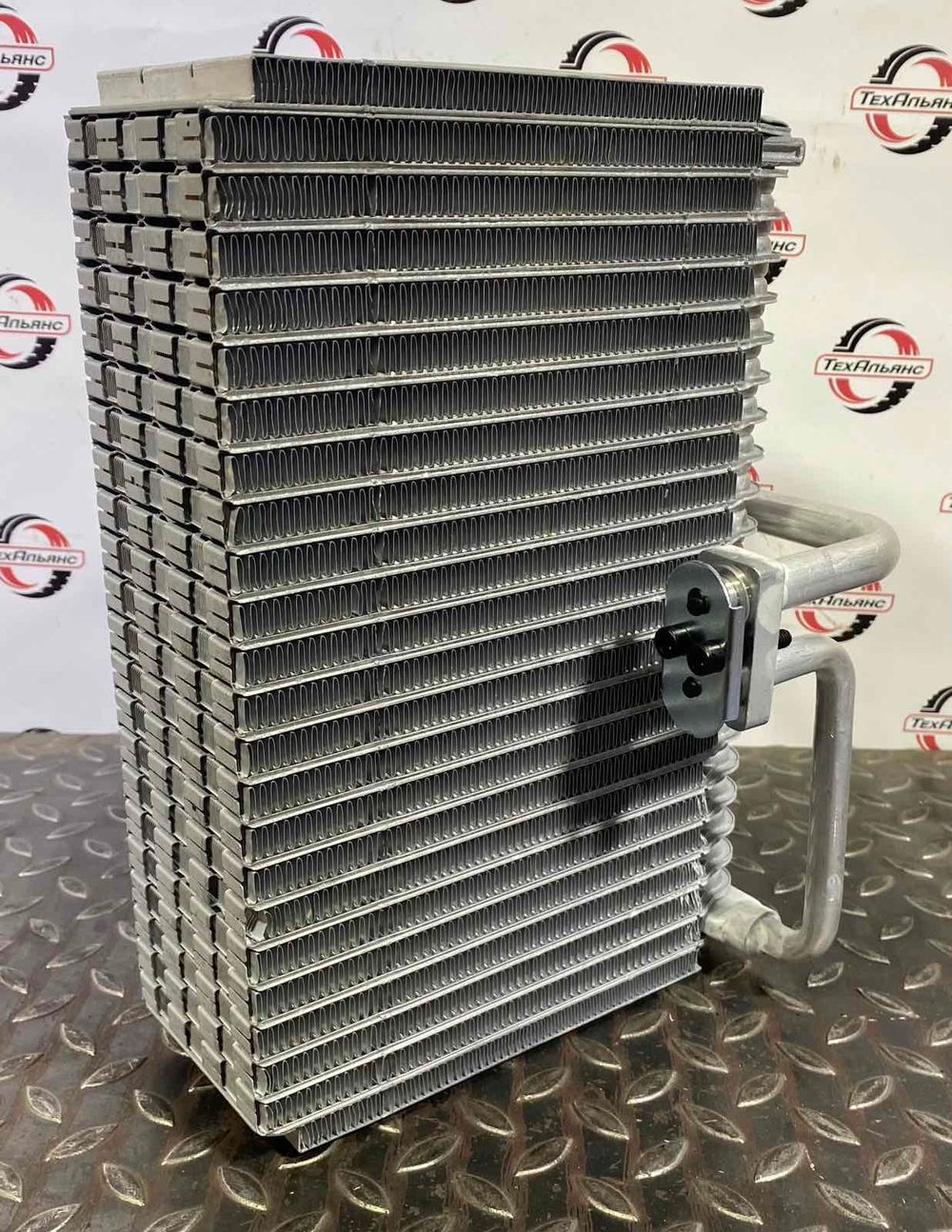 Радиатор кондиционера 14585932