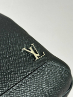Сумка-мессенджер Louis Vuitton
