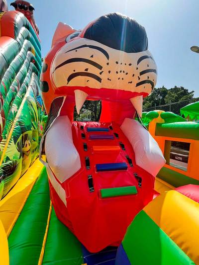 Коммерческий надувной батут «Сафари-Тигр», 12*9*9 м