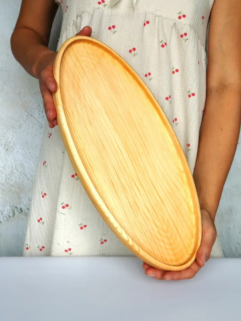 Поднос деревянный овальный