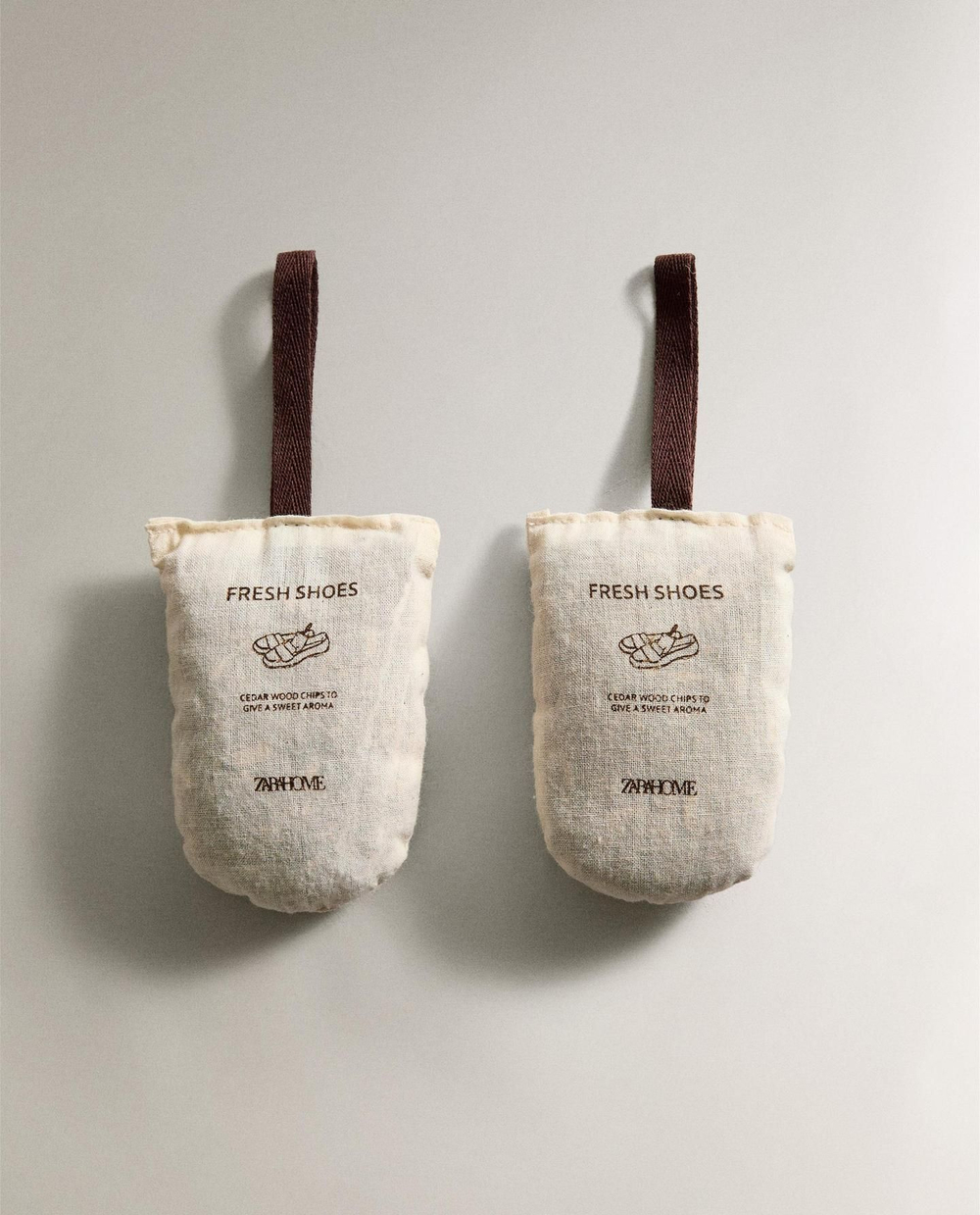 Zara Home - Кедровые орешки для шафи (набор из 2 шт.)