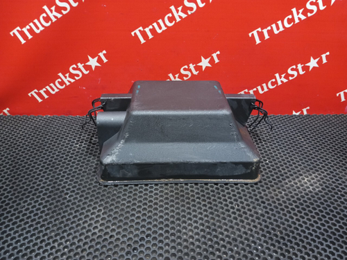 Крышка блока управления шасси 2023г