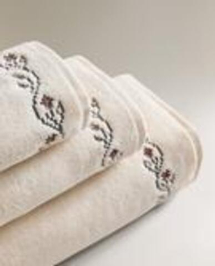 ZARA HOME БАННОЕ ПОЛОТЕНЦЕ С ВЫШИВКОЙ, ЦВЕТ СЛОНОВОЙ КОСТИ