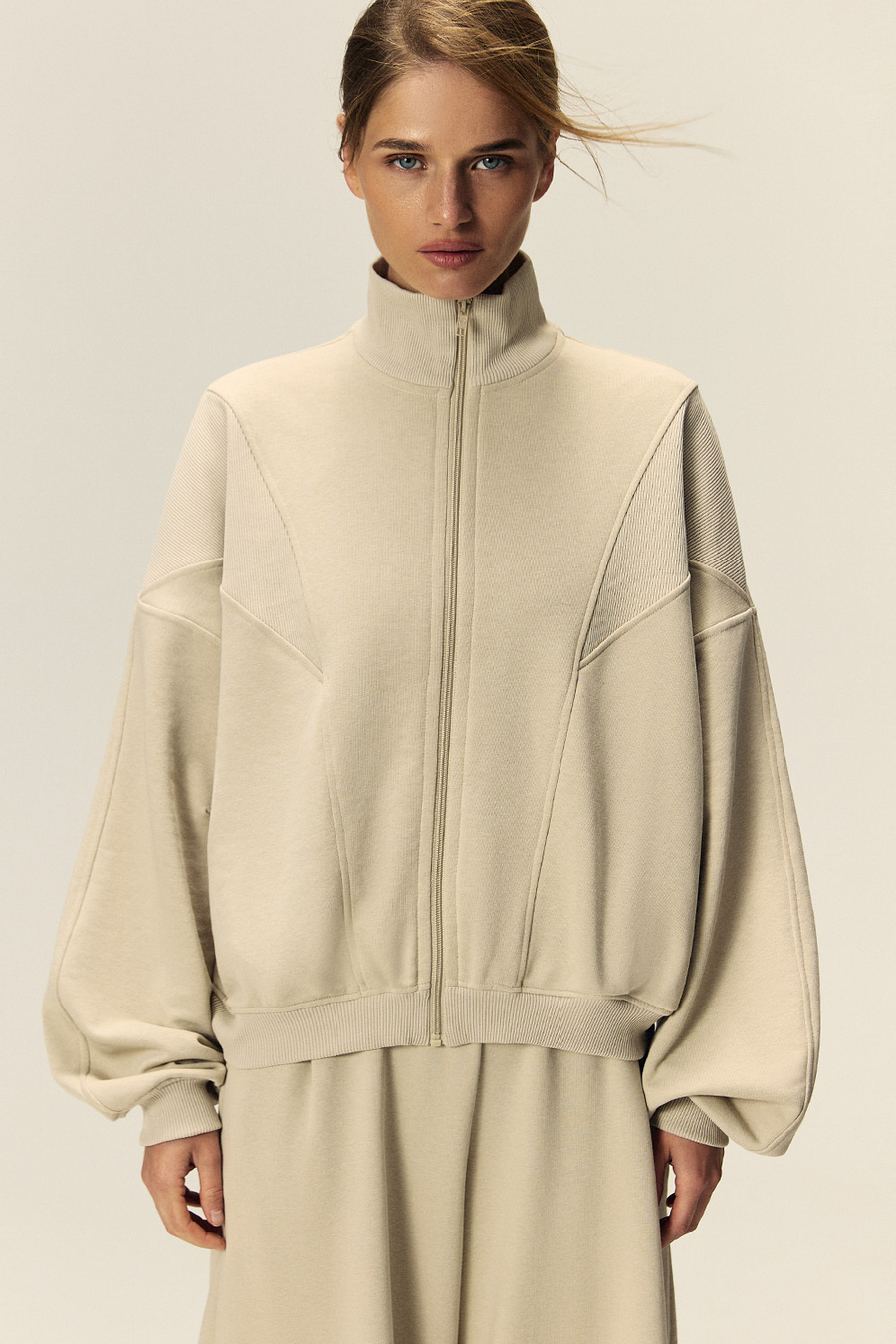 Олимпийка Крем