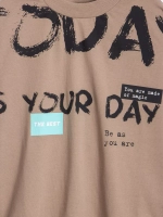 Бежевый лонгслив для мальчика, оверсайз