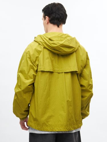 Салатовая ветровка East House с капюшоном