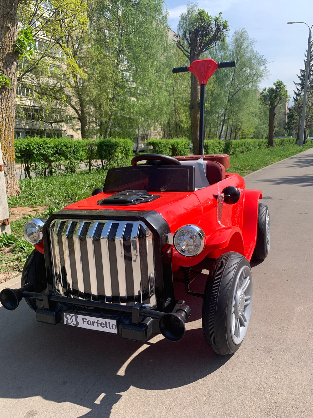 Детский электромобиль DLS202 (12V) красный Артикул: DLS202Rd