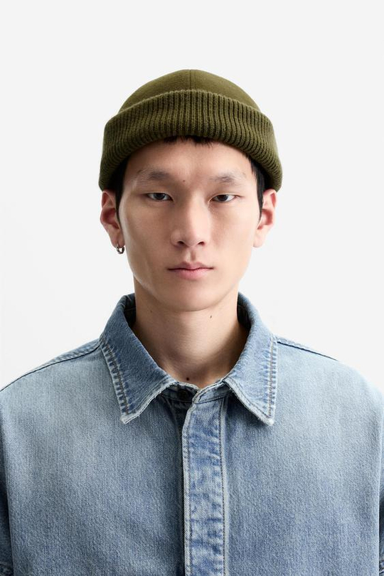 ZARA КОМБИНИРОВАННАЯ ШАПКА С УЗКИМИ ПОЛЯМИ, ХАКИ
