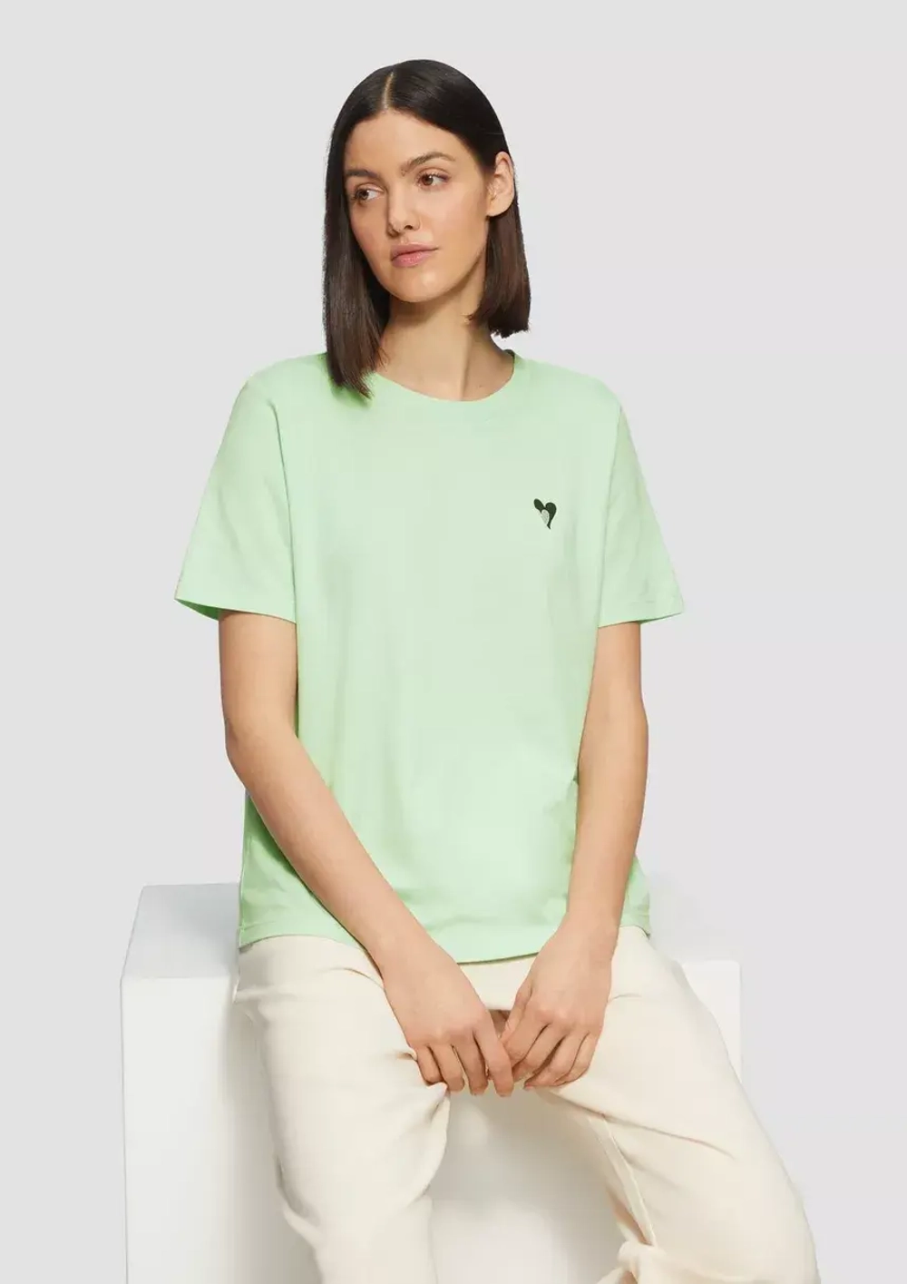 Футболка Relaxed Fit с вышивкой в виде сердца s.Oliver
