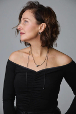 Колье маленькое серебряное сердце на черном текстильном шнурке с бегунком