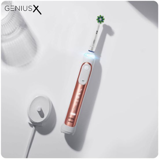 Электрическая зубная щетка Oral-B Genius X, rose gold