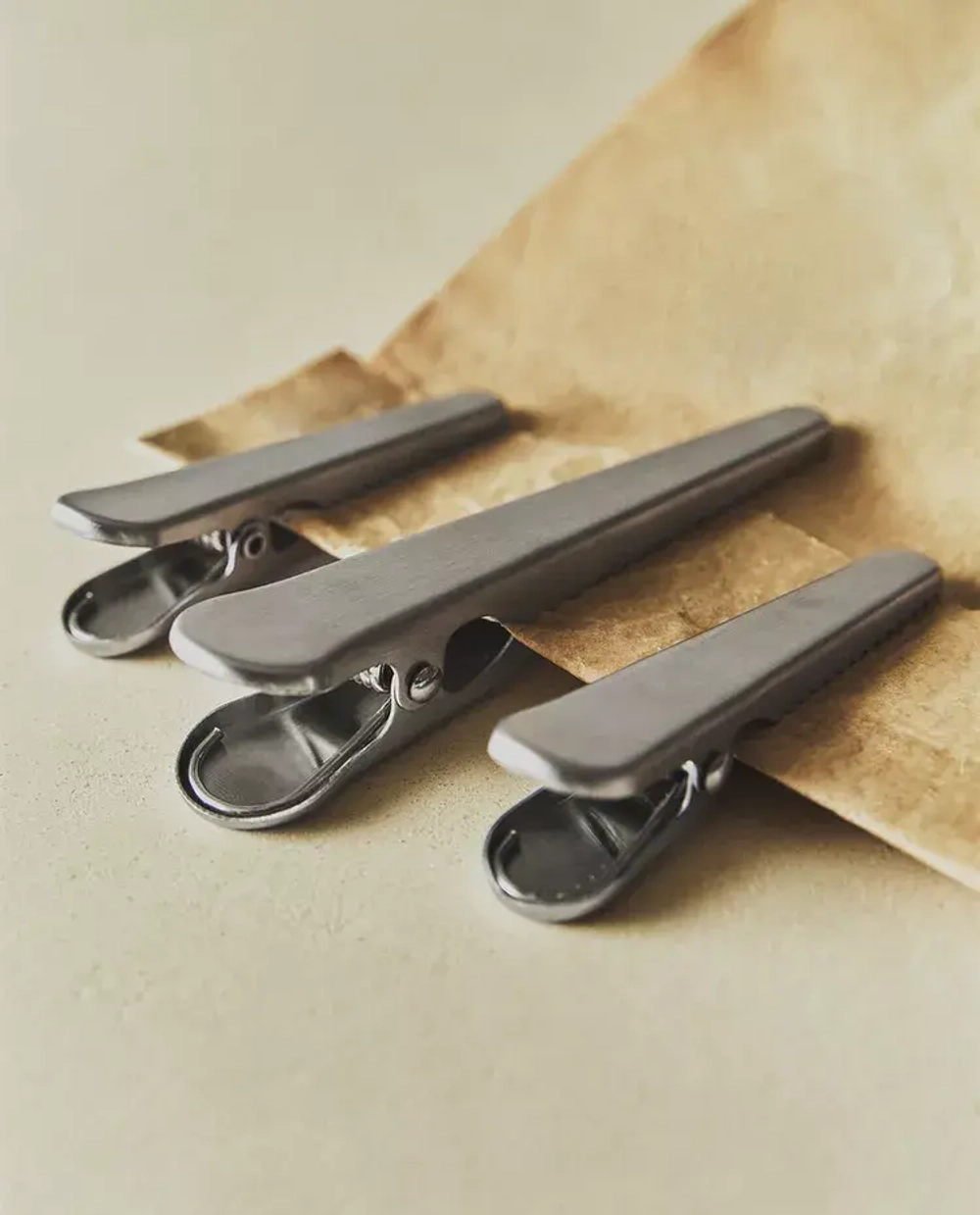 ZARA HOME НАБОР СТАЛЬНЫХ ЗАЖИМОВ (3 ШТ.), СТАЛЬНОЙ