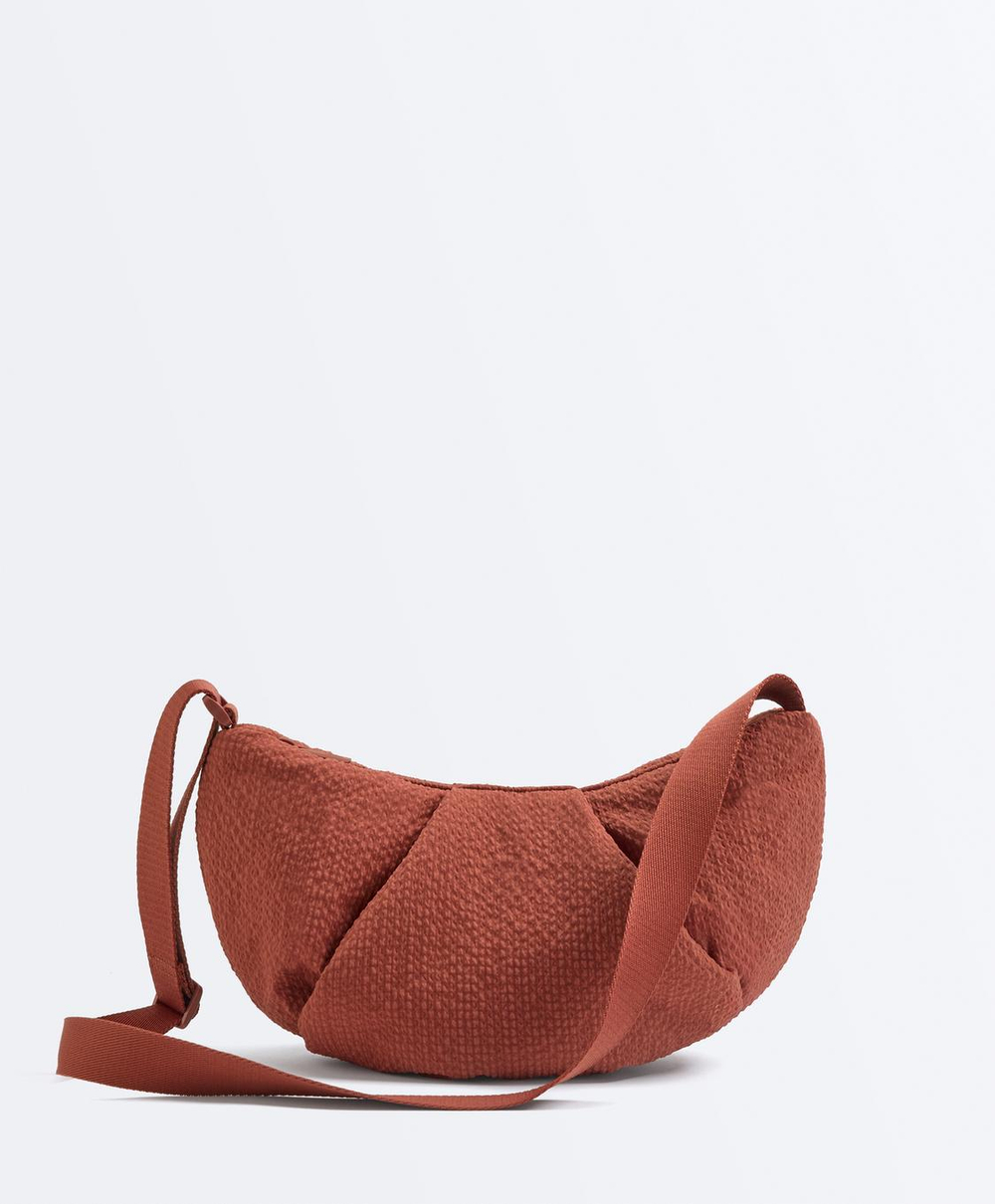 Oysho Стеганая сумка через плечо с текстурированной поверхностью, терракотовый