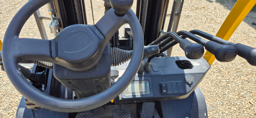 Aurora FD* Вилочный погрузчик FD30-B3 (Дизельный, 3,3 л, 48 л.с., АТ)