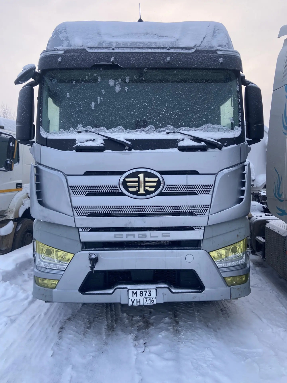 FAW J7 4x2 Седельный тягач CA4180P77K25E5 (Дизельный, 12,5 л, 553 л.с., АТ)
