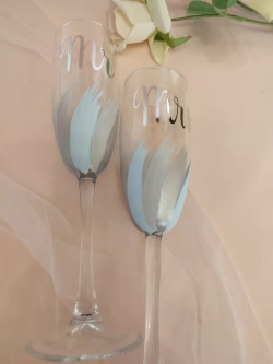 Свадебные бокалы  для молодоженов. Фужеры для шампанского.