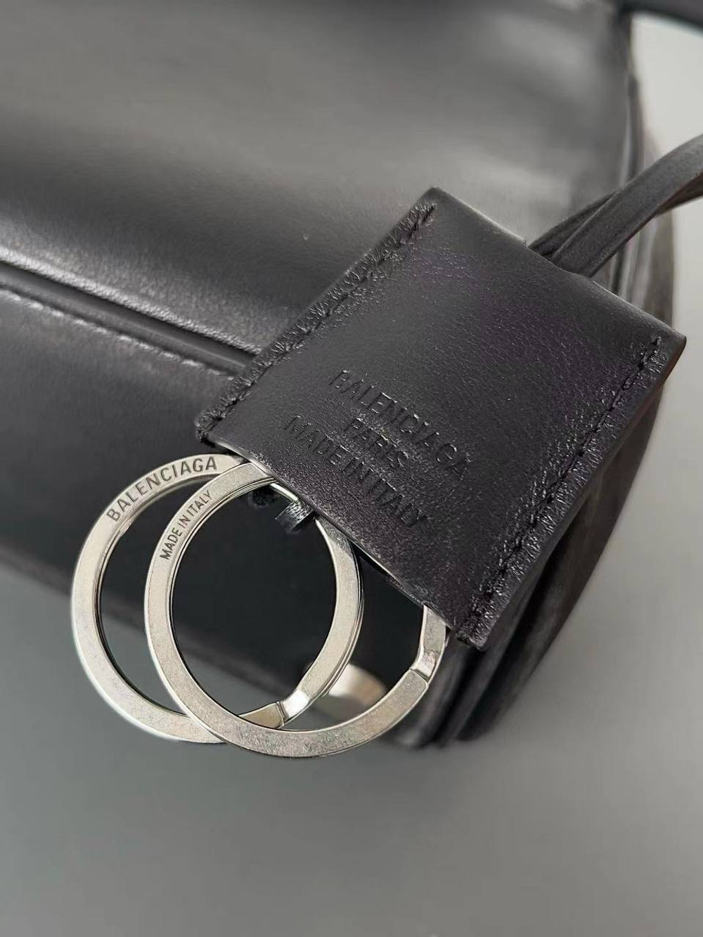 Сумка Balenciaga Rodeo Small