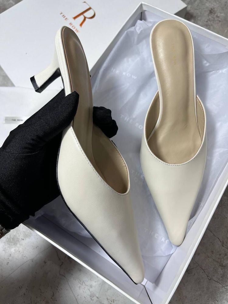 Босоножки Yves Saint Laurent