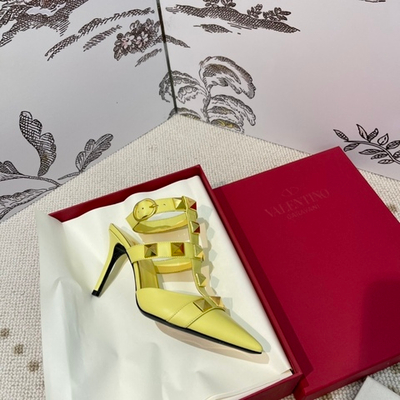 Valentino Garavani Roman Stud 8.5 cm