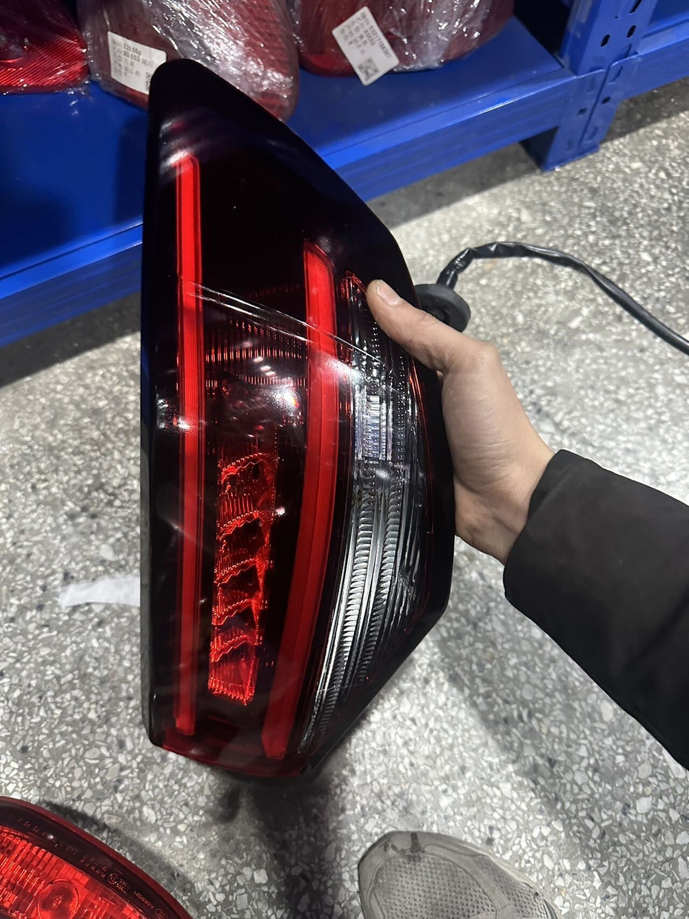 Задний левый фонарь (фонарь в сборе) для Nissan Sylphy 14 поколение (2019-2023)