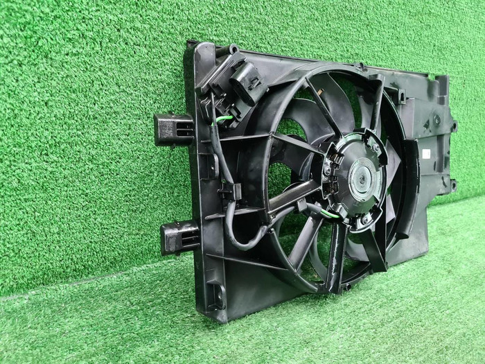 Диффузор с вентилятором Lada Granta (2011-н.в.)