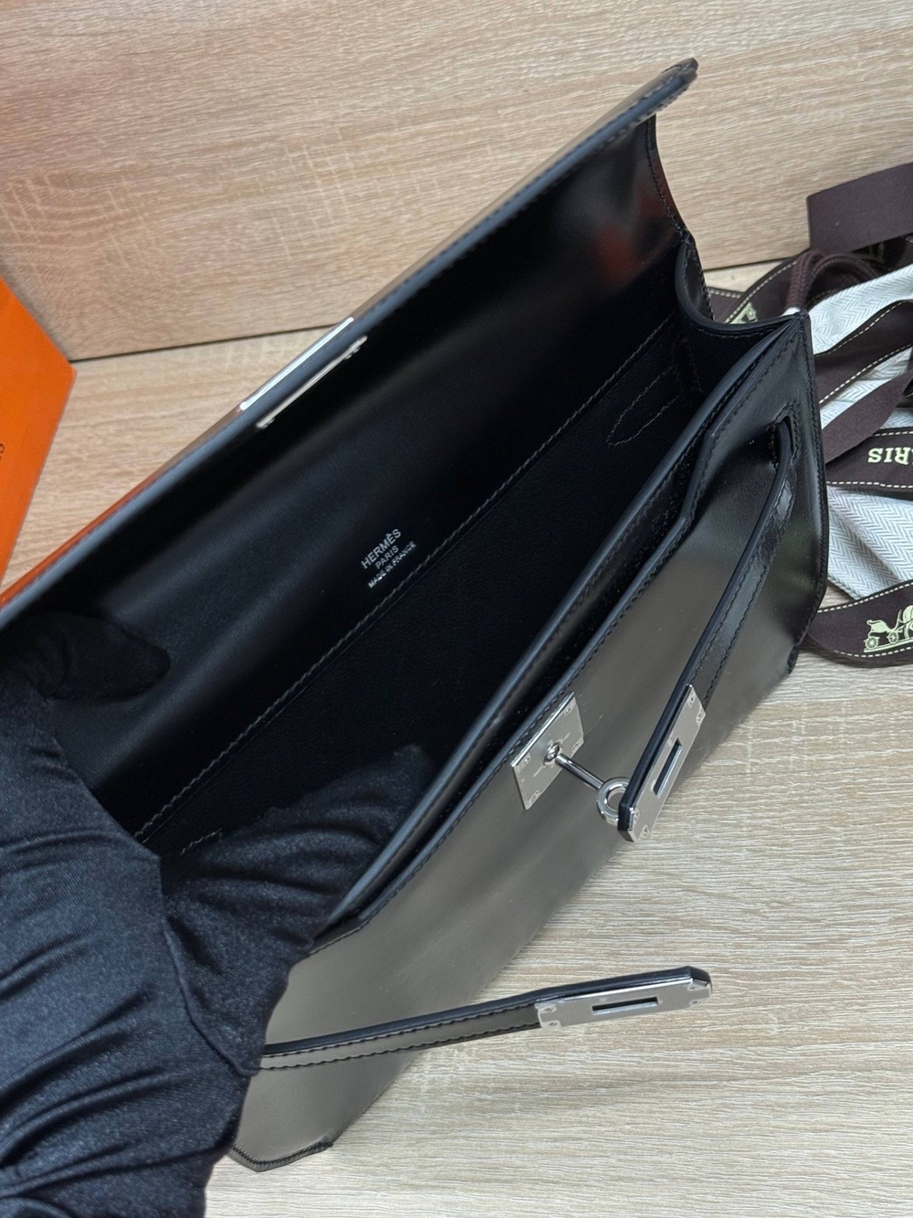 Сумка через плечо Hermes Kelly Depeches 25 Noir
