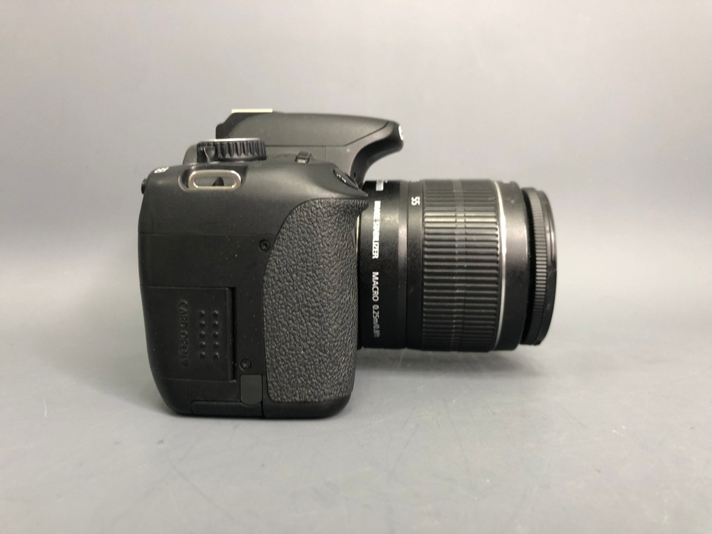 Canon 650D kit 18-55mm 3.5-5.6 IS II 9.600 кадров