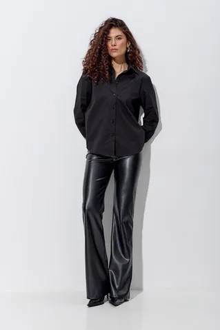 Свободная базовая рубашка из хлопка черного цвета