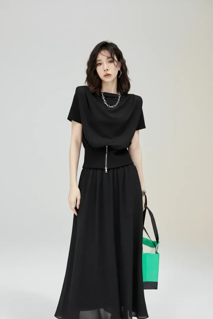 Женская футболка с молнией «OLPO»