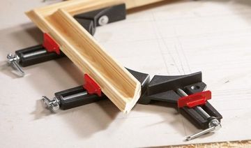 Струбцина угловая WS Bessey BE-WS1