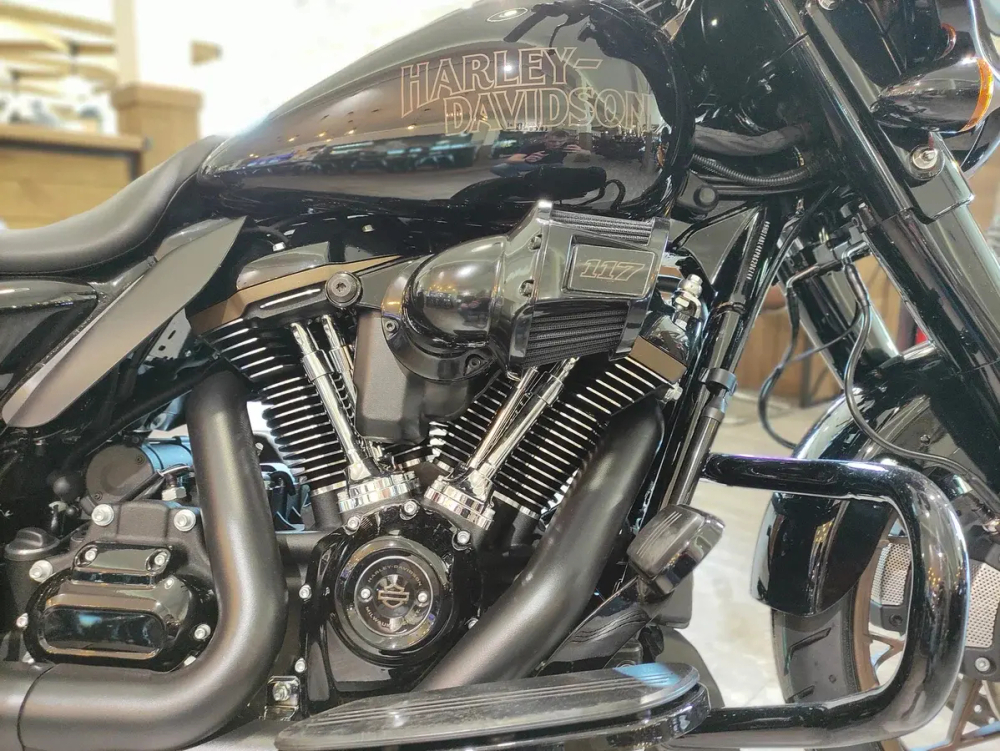 Harley-Davidson STREET GLIDE ST Black