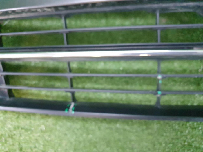 Решетка радиатора Toyota Land Cruiser 200 (2015-2021) Executive