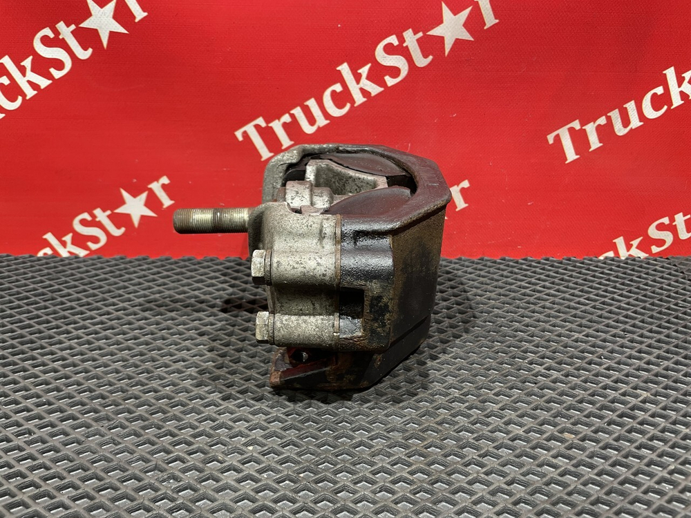 Подушка двигателя задняя 2017г.